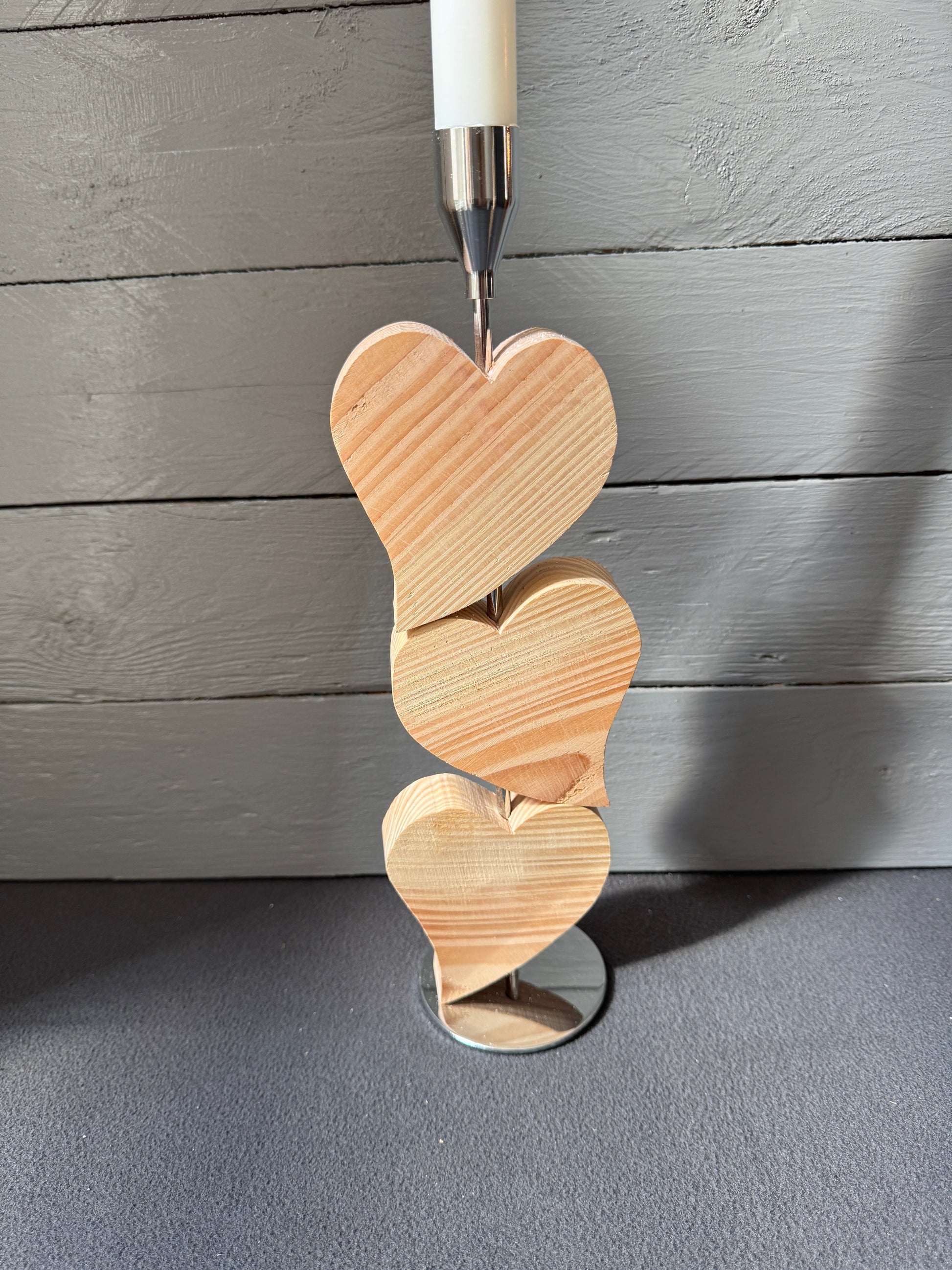 Nachhaltiger Kerzenständer aus Metall und Lärchenholz – Handgefertigtes Hochzeitsgeschenk