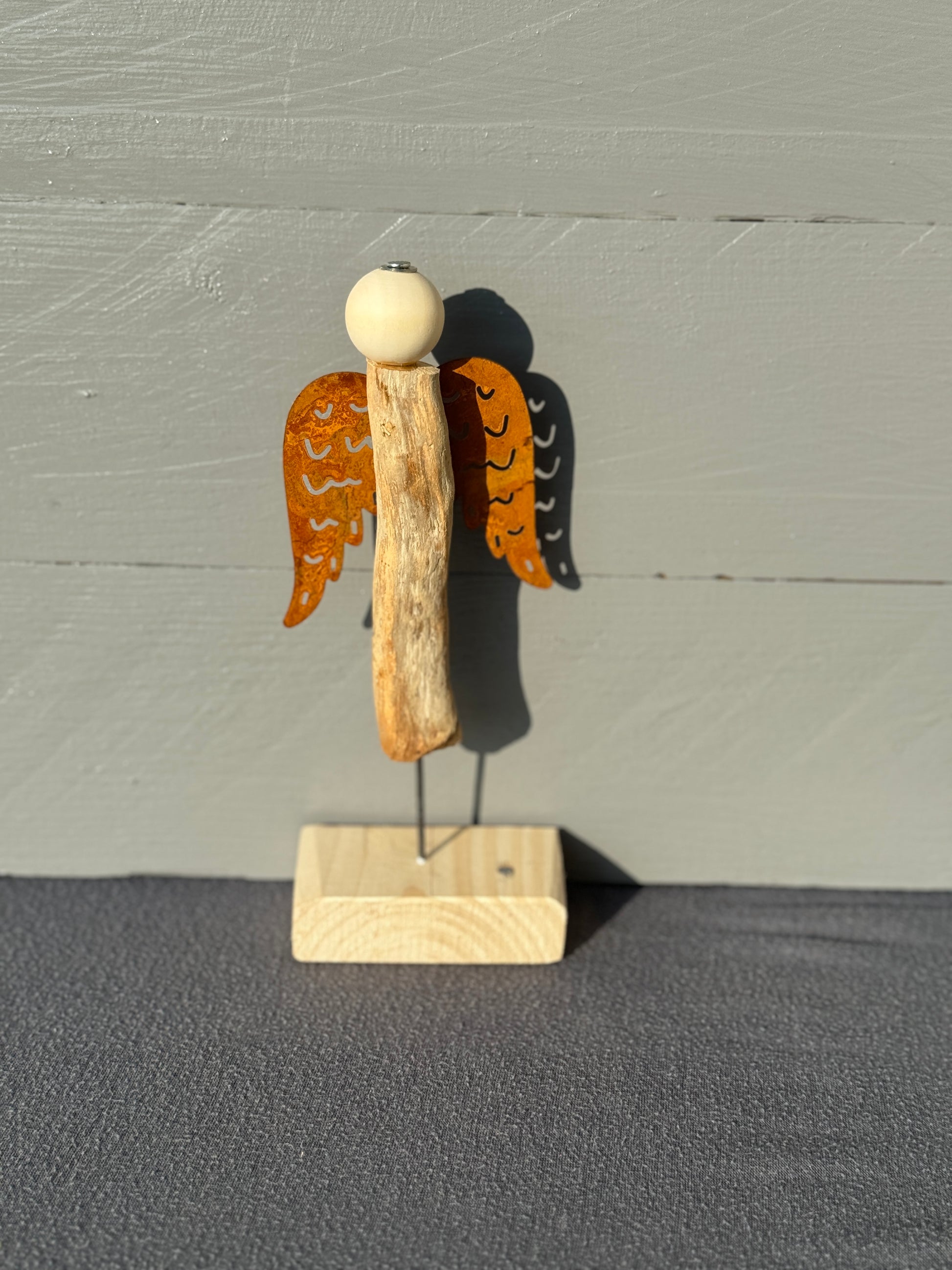 Engelsfigur aus echtem Strandgut – Treibholzengel mit Charakter