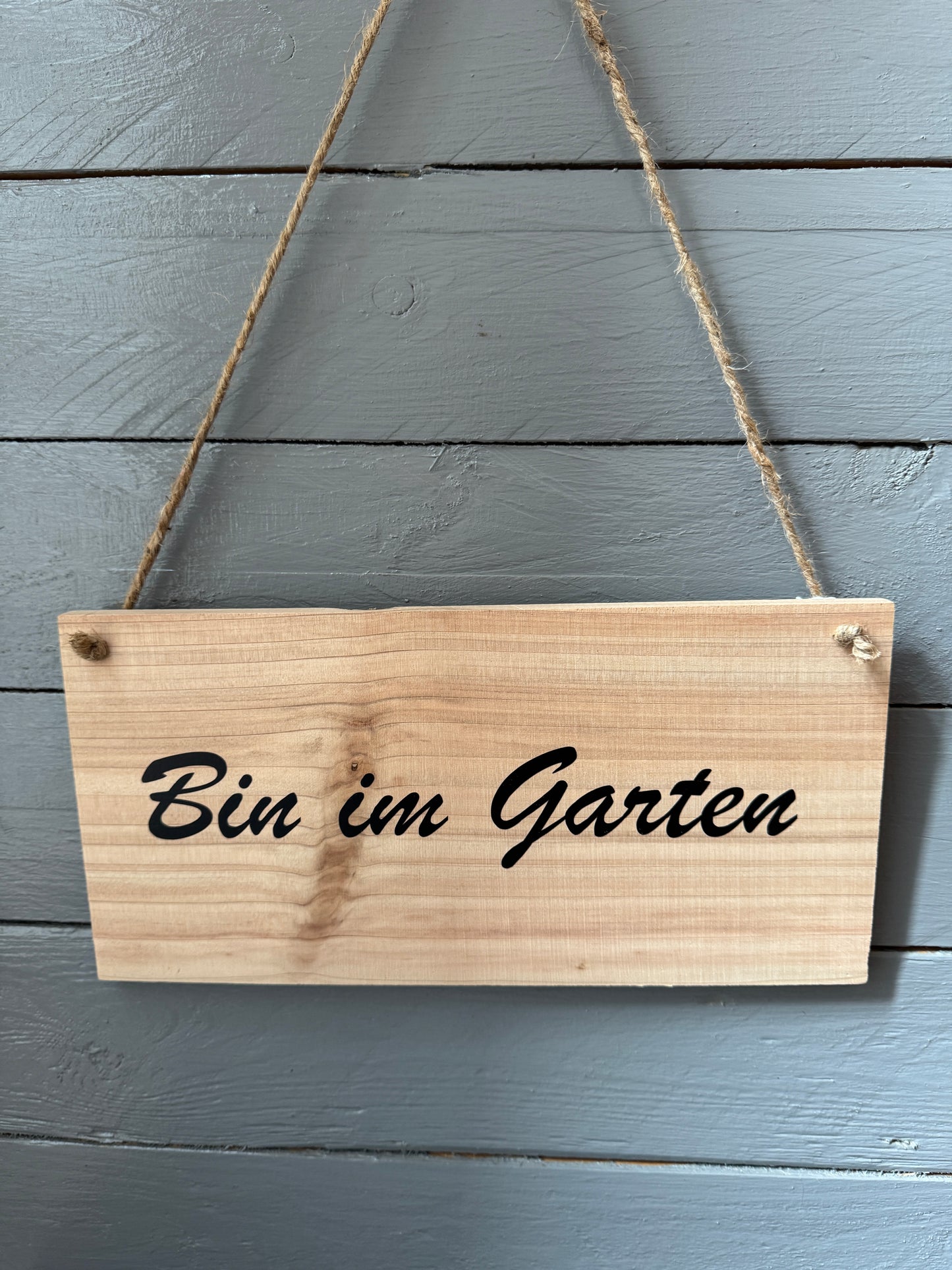 Handgefertigte Gartendeko aus Holz – Schild für den Garten und Gartenliebhaber