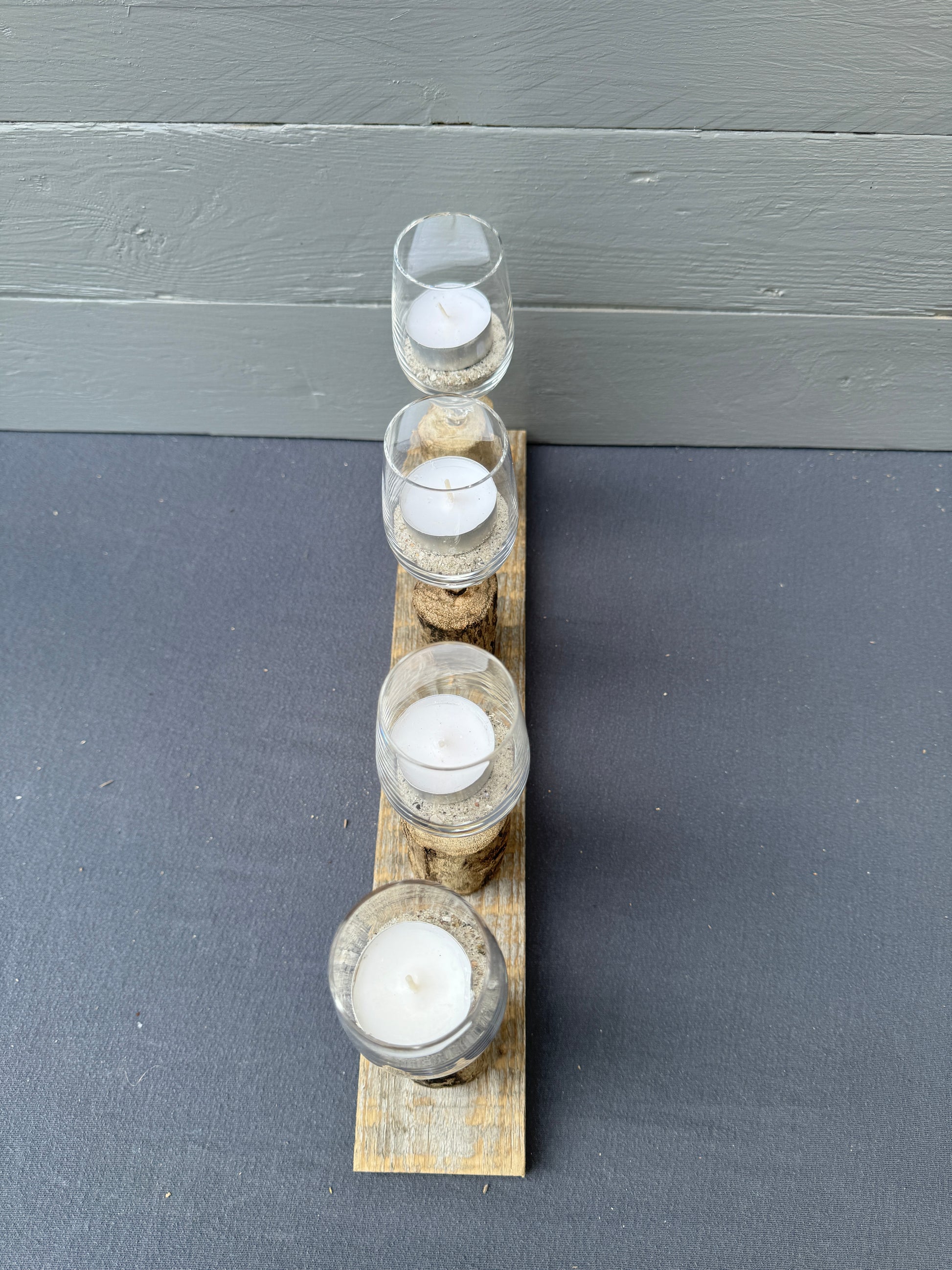 Dekorativer Kerzenhalter für ganzjähriges Wohnambiente