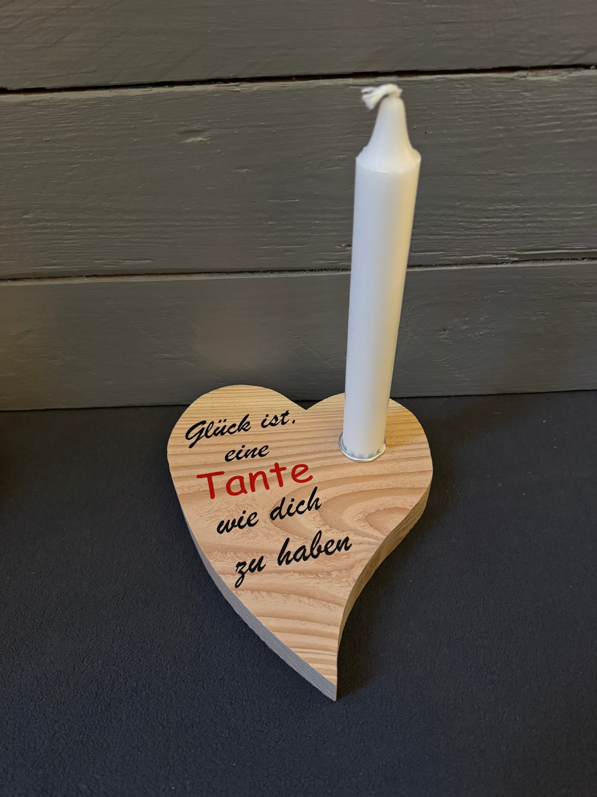 Lärchenholz-Herz mit Metallhülse für Stabkerze