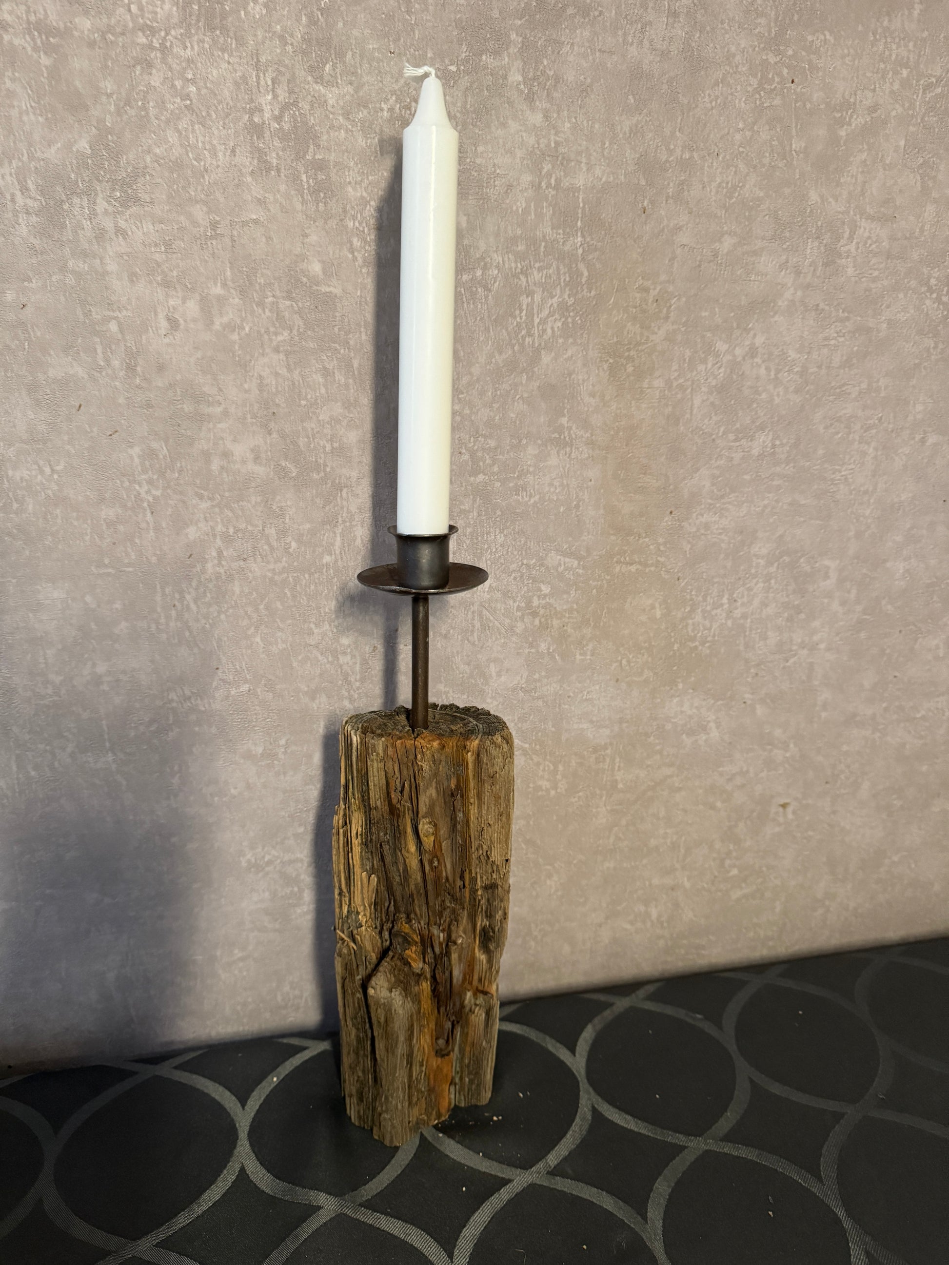 Treibholz-Kerzenhalter „Küstenlicht Amrum“ als maritime Tischdeko