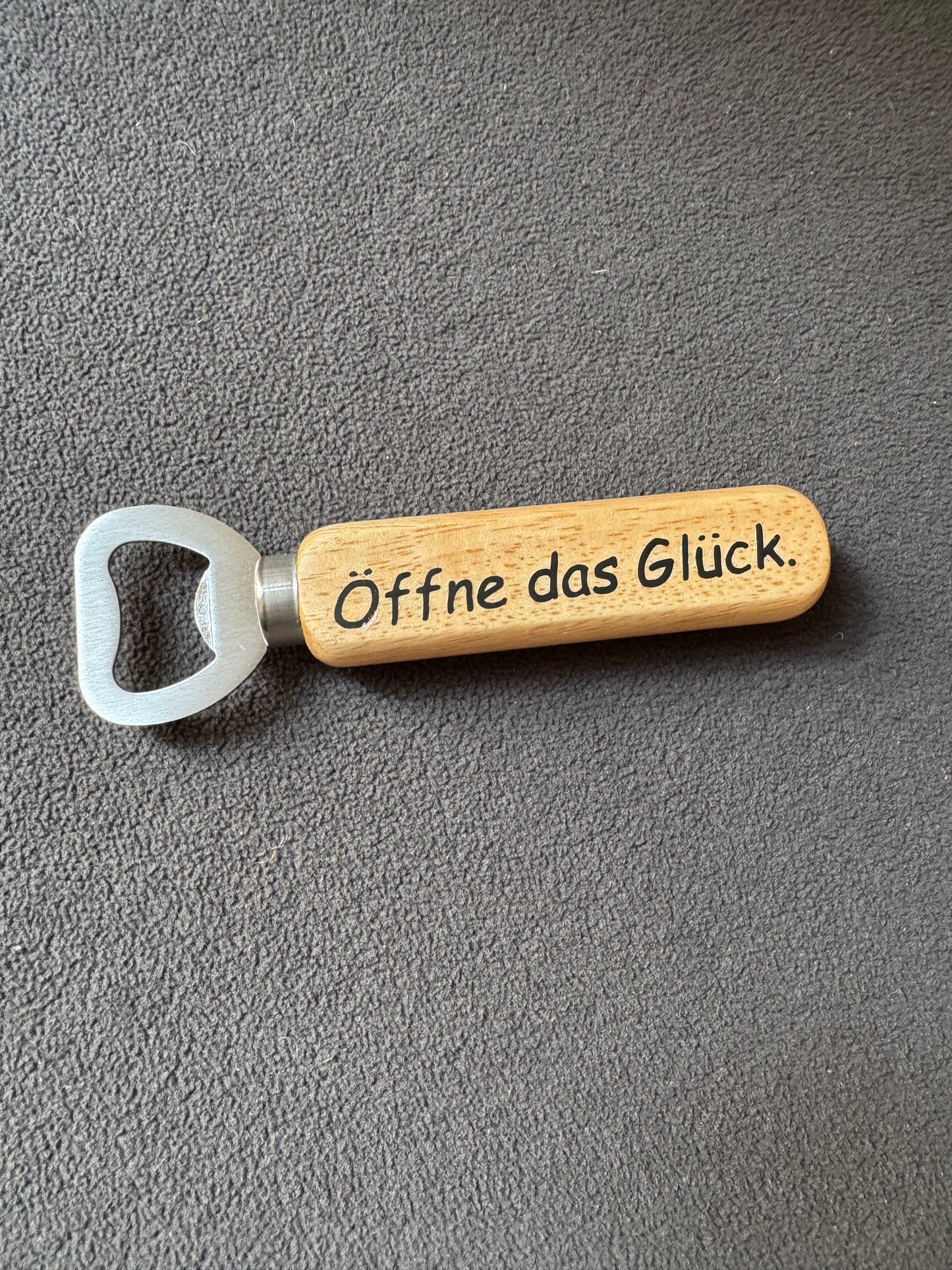 Flaschenöffner mit Spruch – Der perfekte Griff zum Bierglück