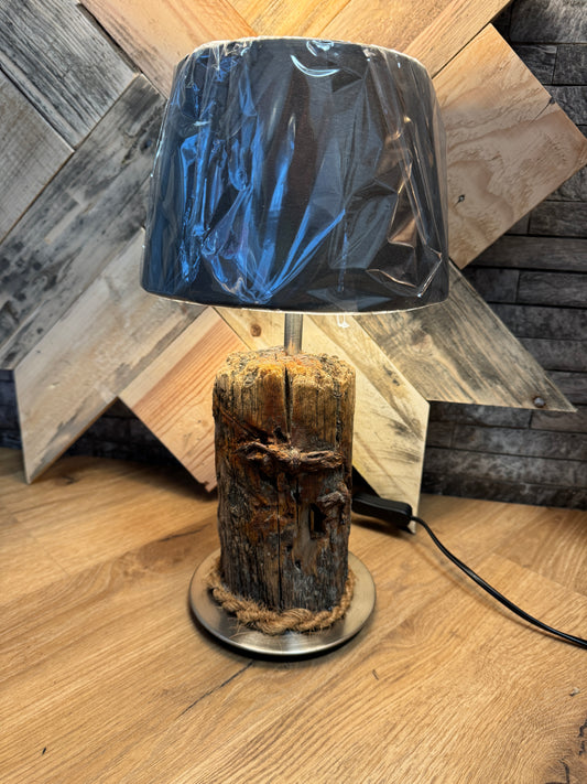 Treibholzlampe Nordseelicht Sylt – aus handgefertigtem Nordseeholz