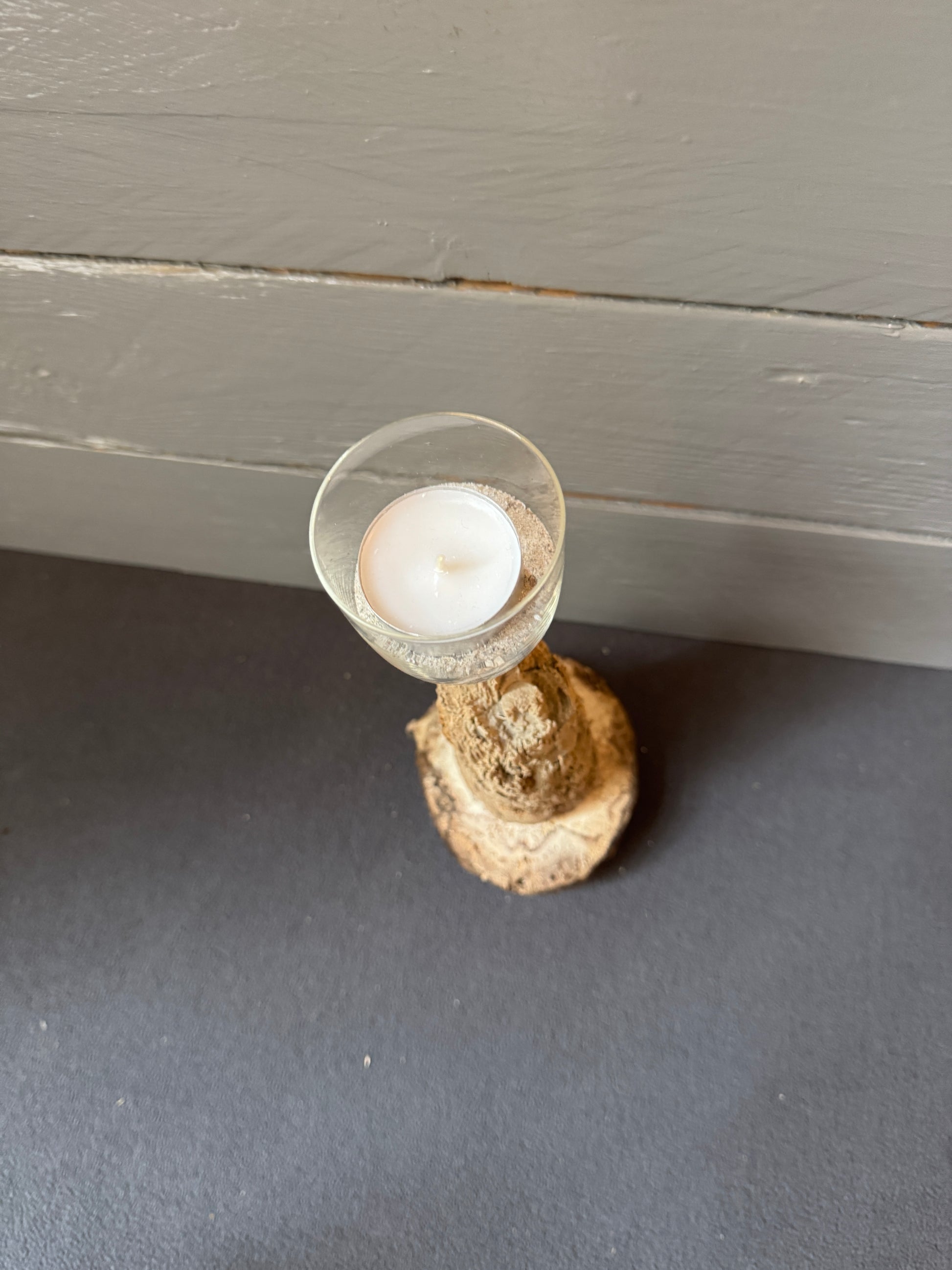 Handgemachtes Unikat mit Sand und Teelichtglas