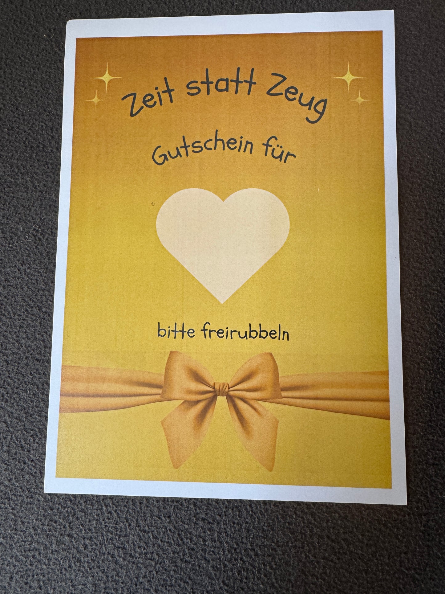 Rubbellos „Zeit statt Zeug“ DIN A5 mit goldenen Rubbelherz weihnachtlich
