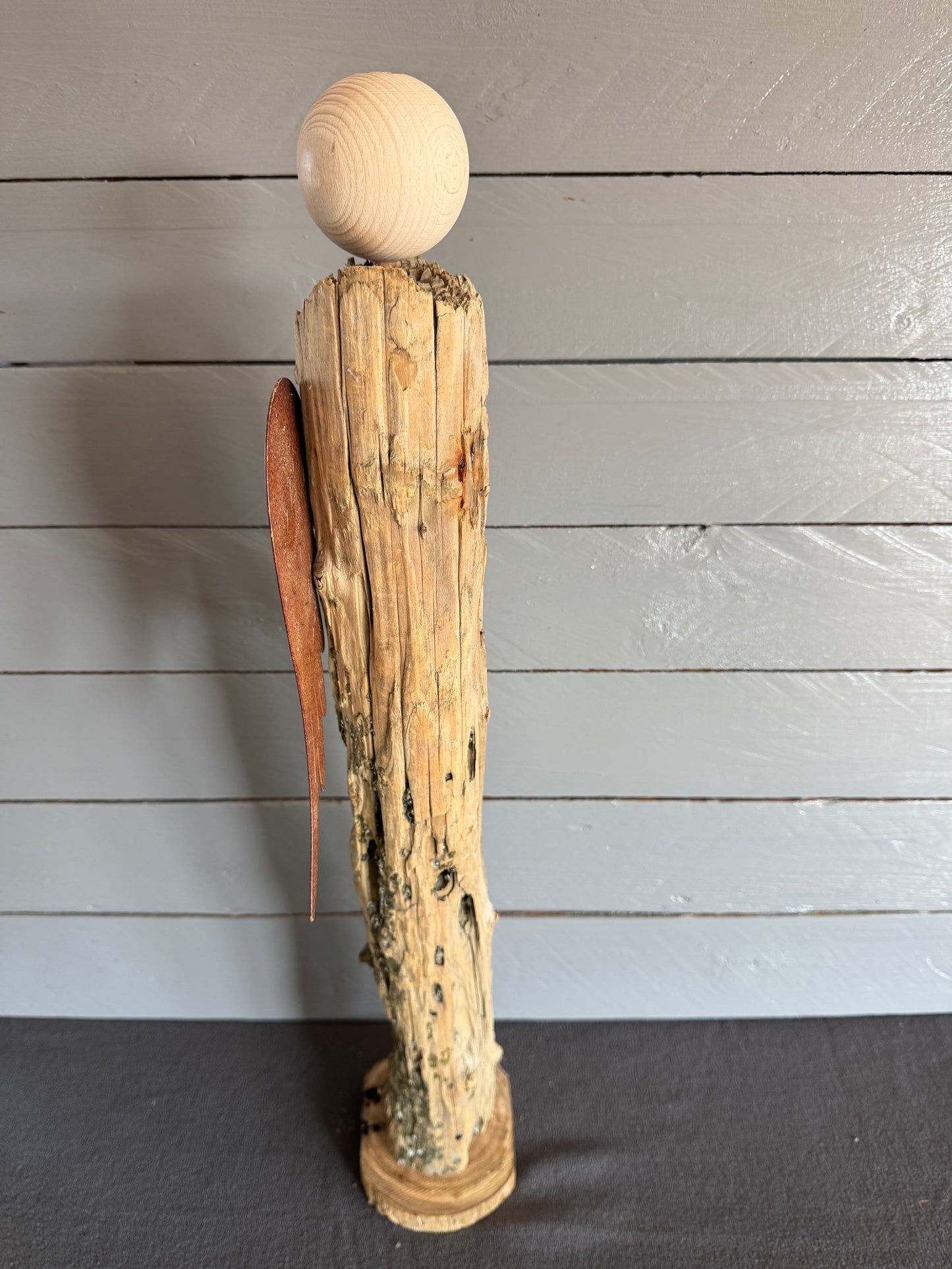 Metallflügel Engel Sariel