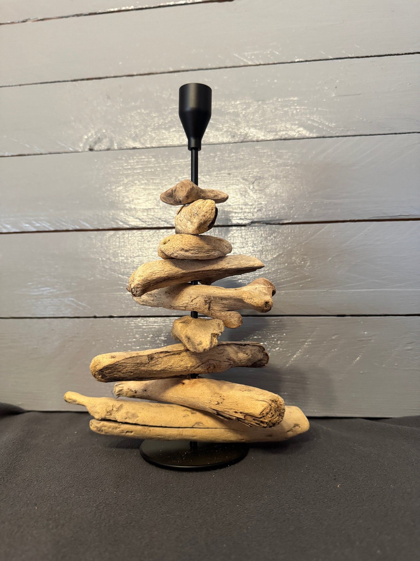 Maritimer Kerzenständer für Stabkerzen in mittlerer Größe