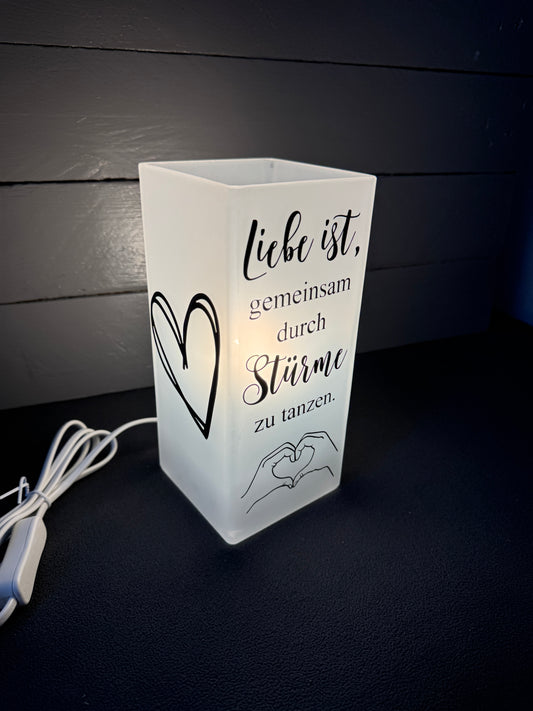 Personalisierte Glaslampe als Hochzeitsgeschenk
