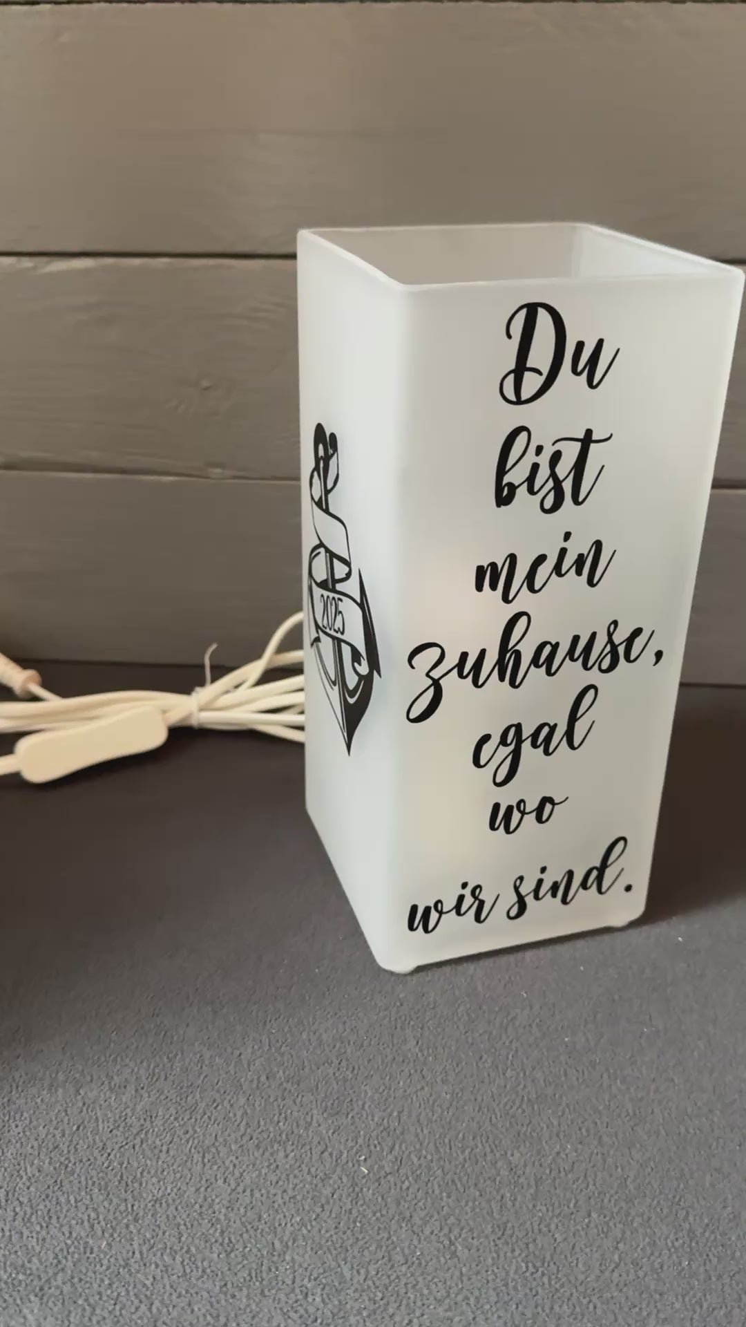Video: Glaslampe „Du bist mein Zuhause“ – Geschenkidee für den Valentinstag