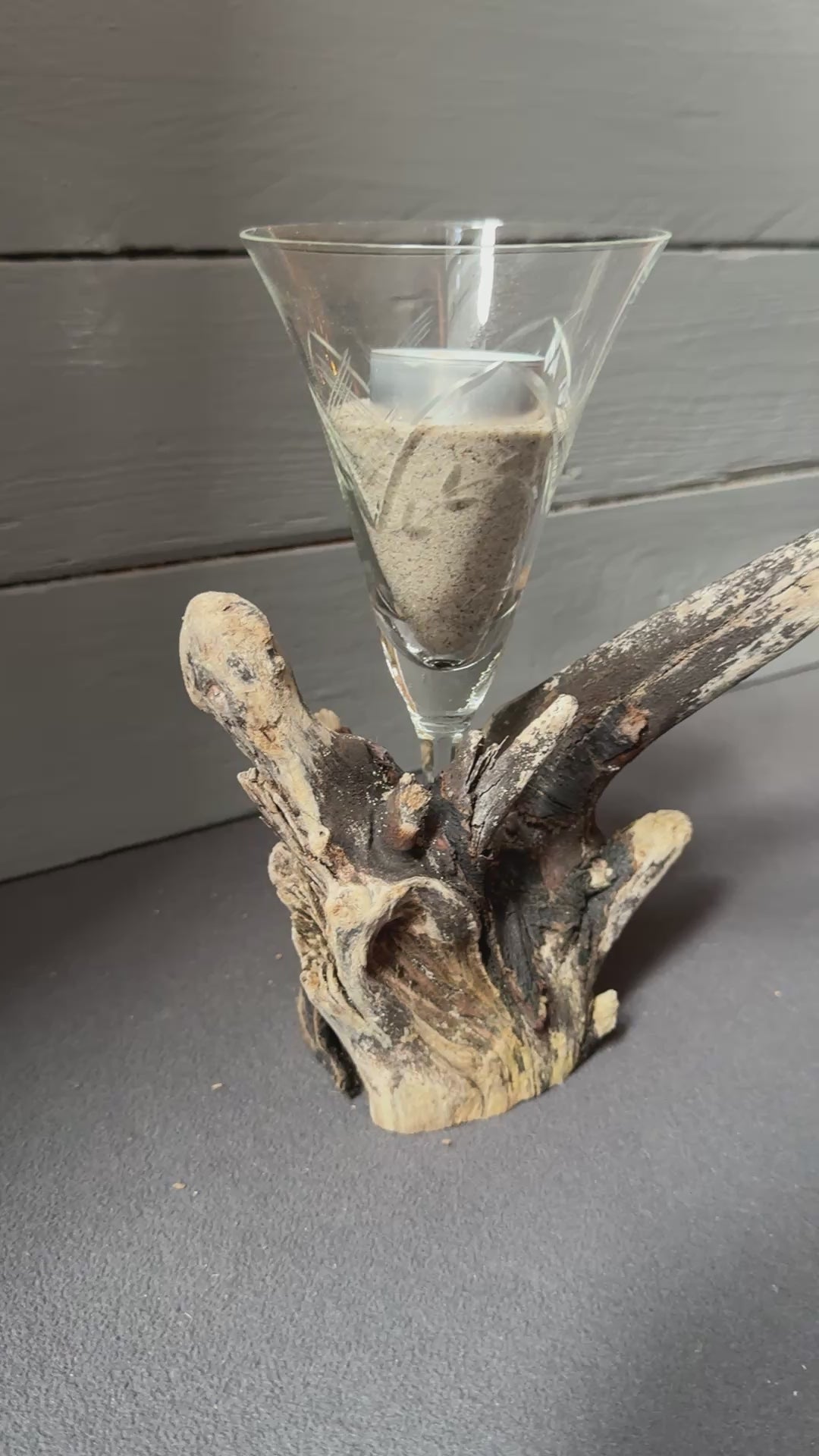 Handgefertigter Kerzenhalter aus Ostsee-Treibholz