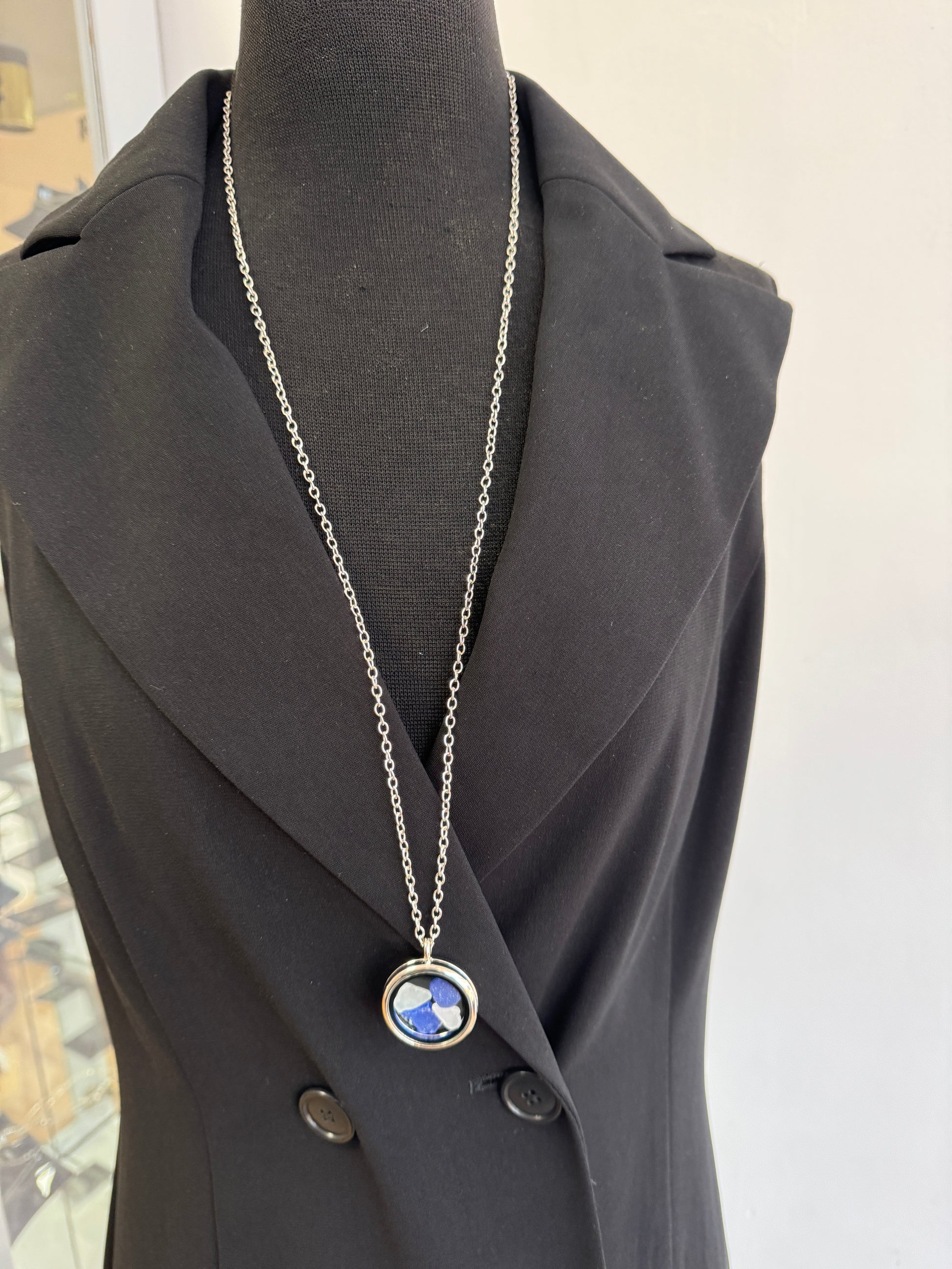 Maritimer Halsschmuck aus Ostsee-Meerglas