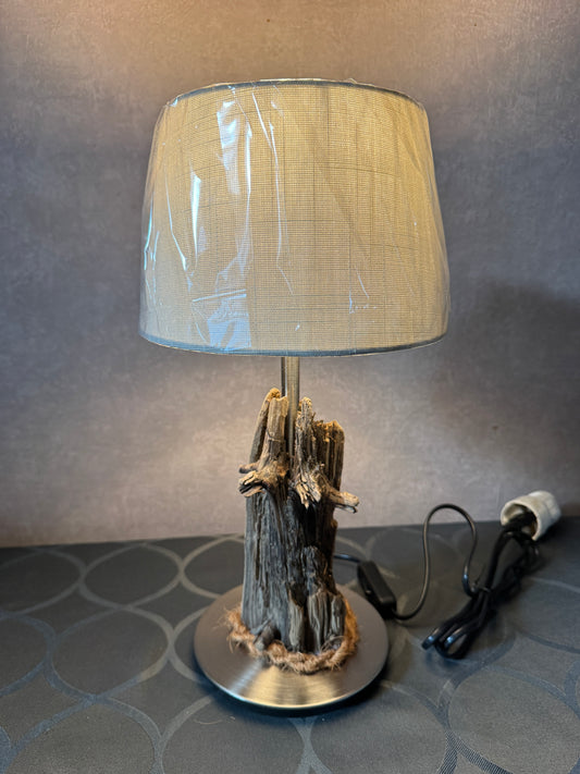 Dünenleuchte aus Nordsee-Treibholz – rustikale Lampe im maritimen Stil