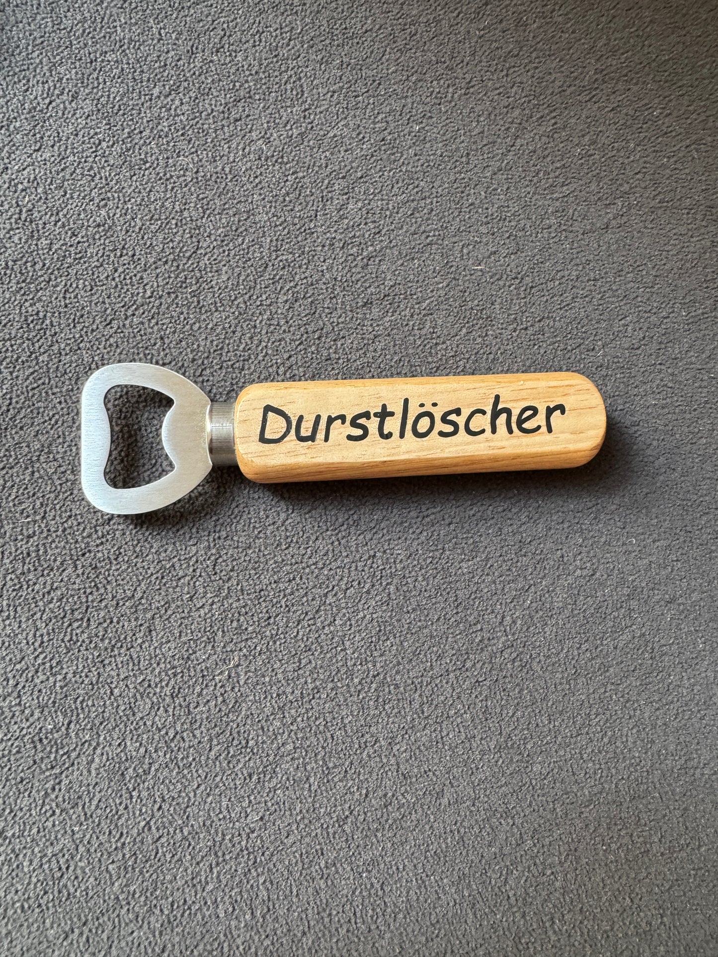 Flaschenöffner mit Spruch – Der perfekte Griff zum Bierglück
