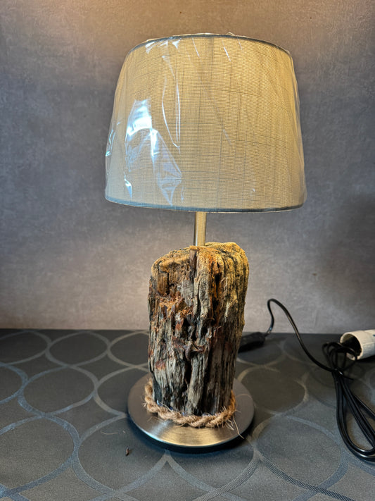 Treibholzlampe Sturmflut Föhr mit rostigem Metall – handgemachtes Nordsee-Unikat