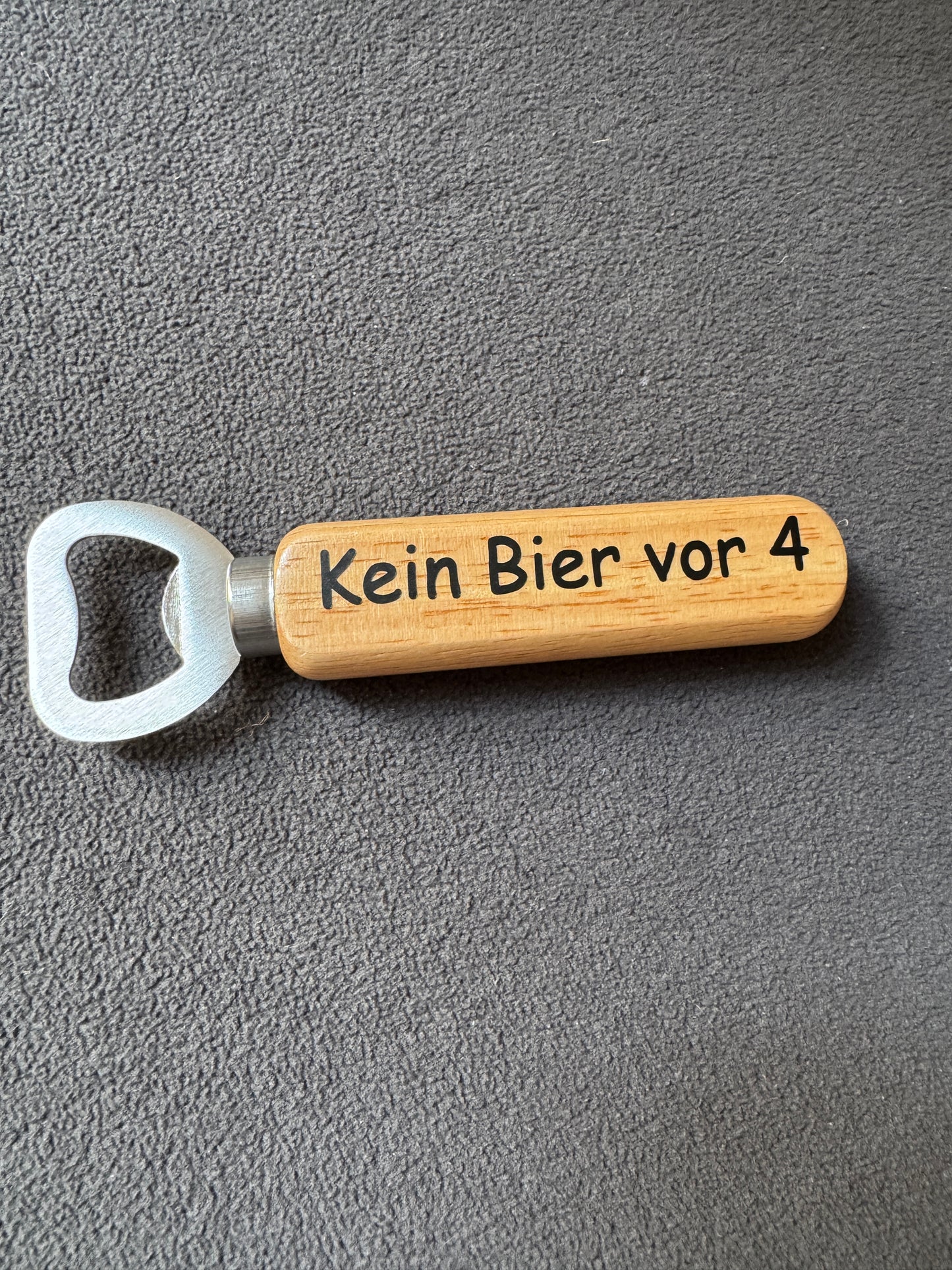 Flaschenöffner mit Spruch – Der perfekte Griff zum Bierglück