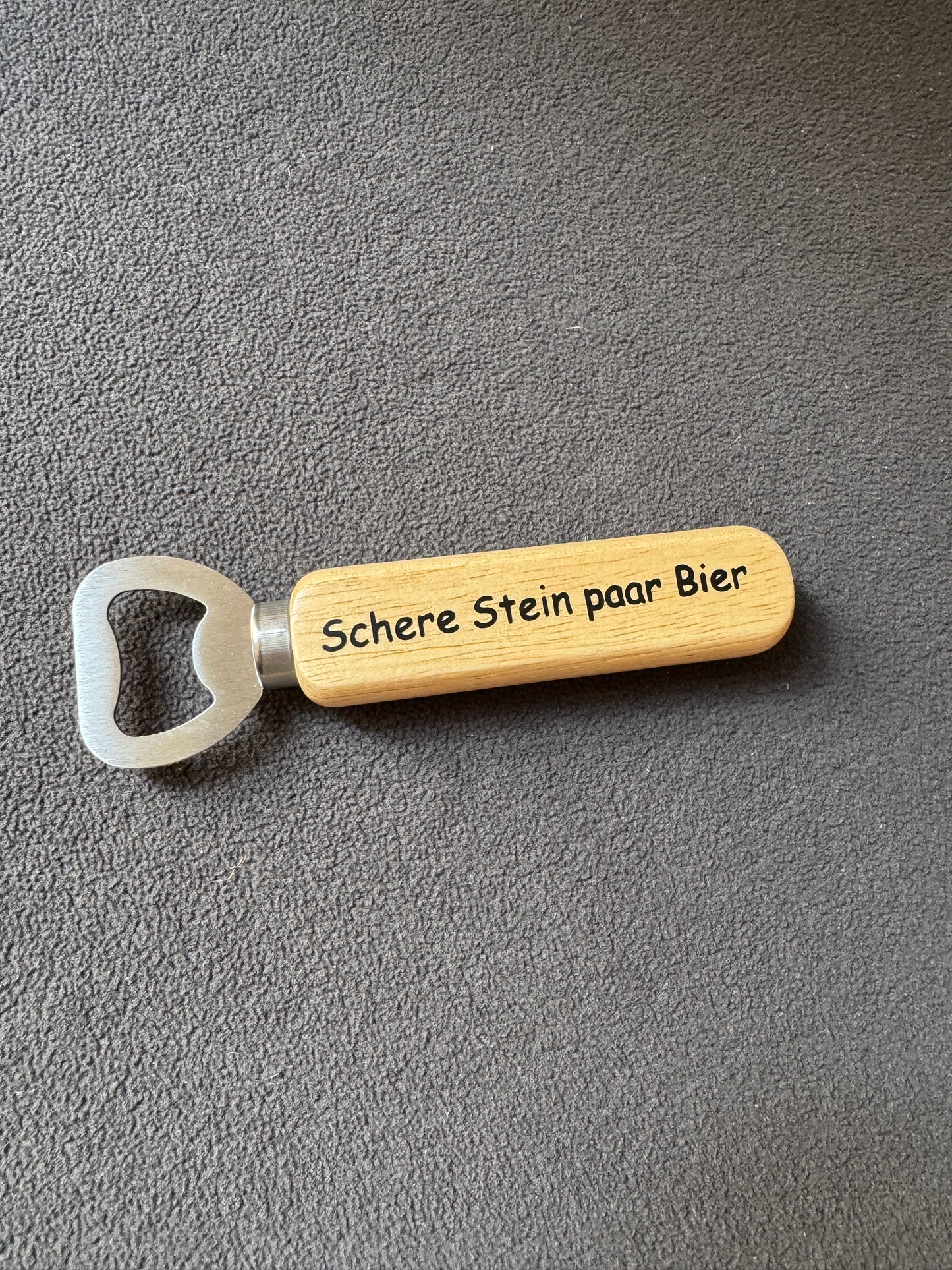 Flaschenöffner mit Spruch – Der perfekte Griff zum Bierglück