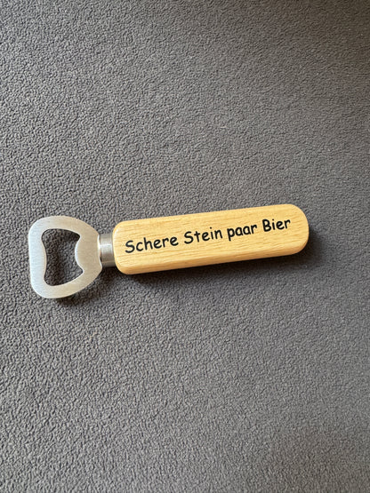 Flaschenöffner mit Spruch – Der perfekte Griff zum Bierglück