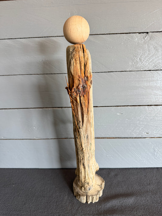 Treibholz Engel Healiel Seitenansicht natürliche Holzstruktur Unikat