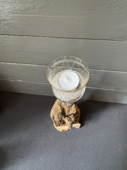 Handgefertigter Kerzenständer aus Nordseeholz