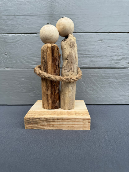 Treibholz-Liebespaar – handgemachtes Hochzeitsgeschenk mit maritimer Seele