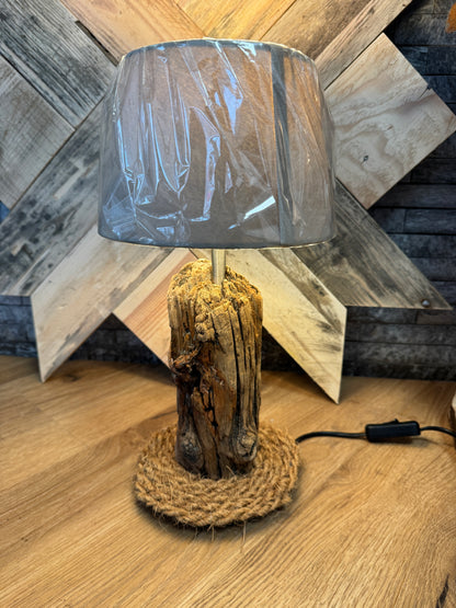 Treibholzlampe Friedrichstadt – nordisches Wohnaccessoire mit Küstenflair