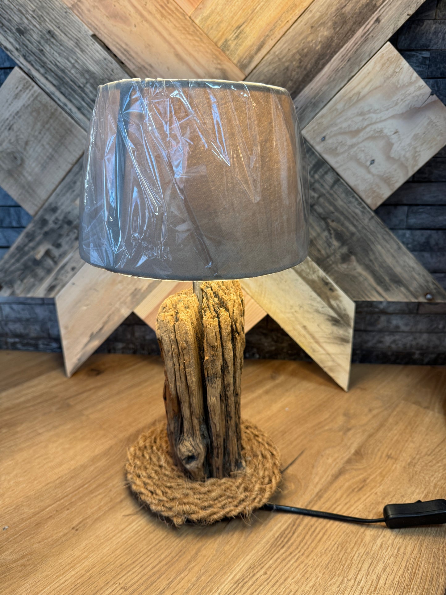 Maritime Treibholzlampe Nordseelicht Friedrichstadt mit LED-Licht