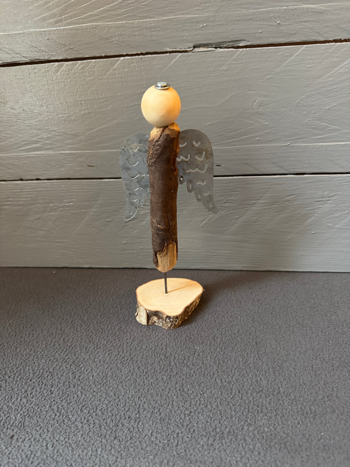 Handgefertigter Engel Gratiel aus Treibholz von der Nord- und Ostsee