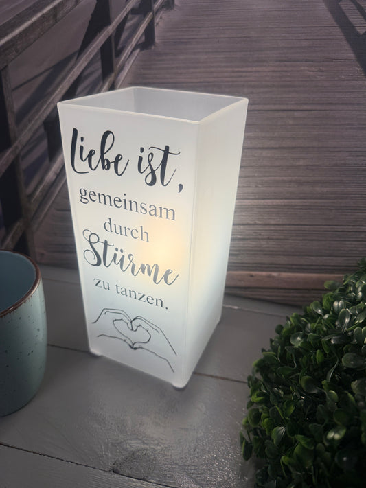 Personalisierbare Hochzeitslampe Gemeinsam durch Stürme von der rechten Seite beleuchtet