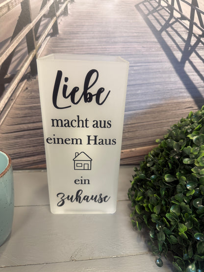 Glaslampe Liebe macht aus einem Haus ein Zuhause von vorne ohne Beleuchtung