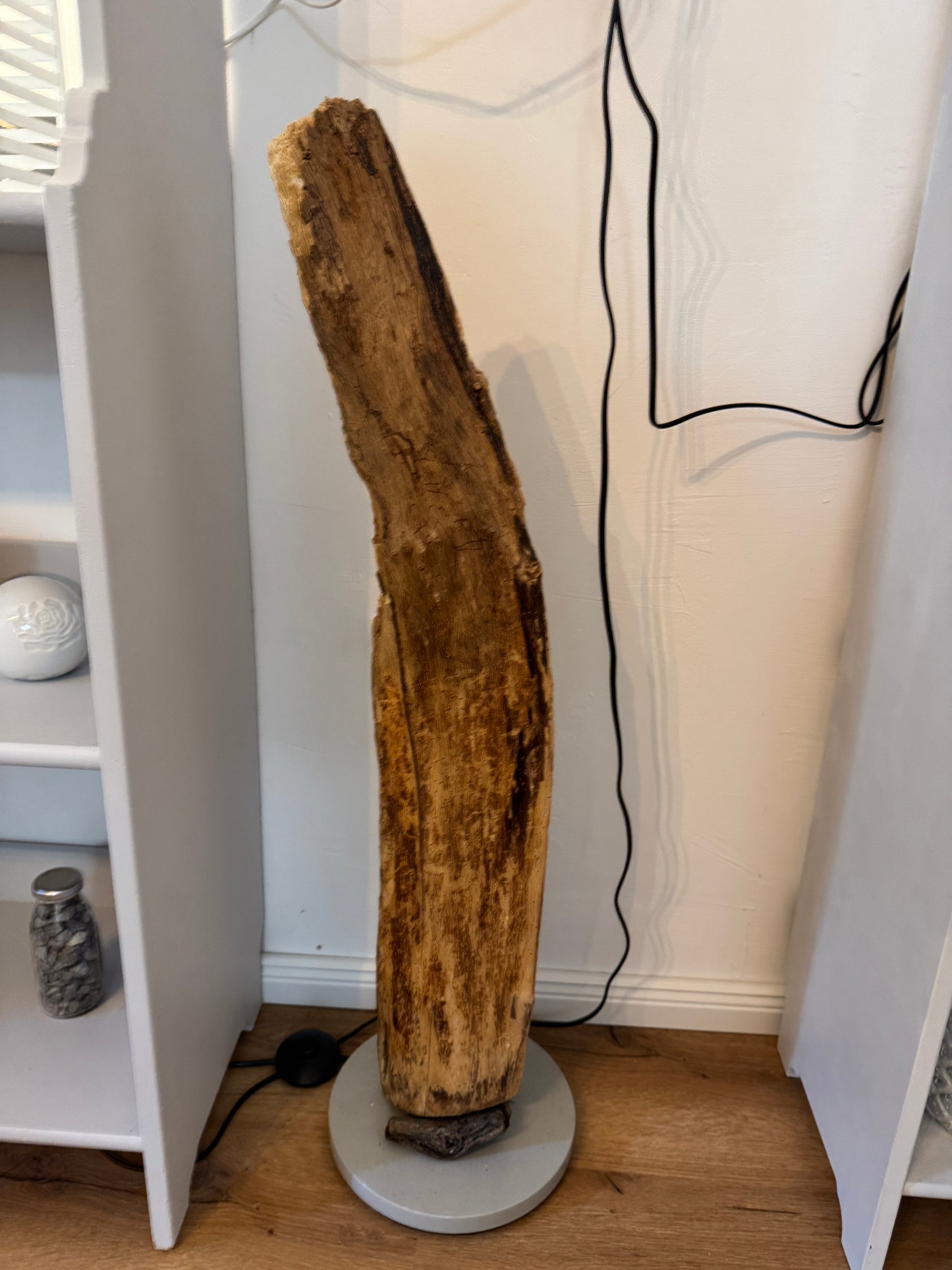 Unikat Stehlampe aus naturbelassenem Treibholz