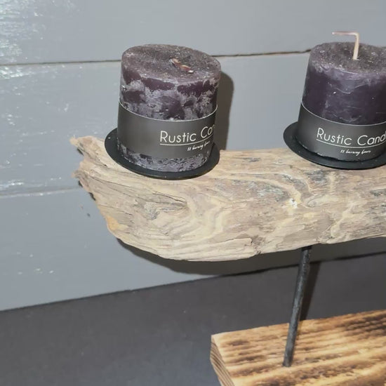 Video zeigt das handgefertigte Adventsgesteck „Nordlicht“ – maritimes Design mit Treibholz, Rustic Candles und warmem Kerzenlicht.