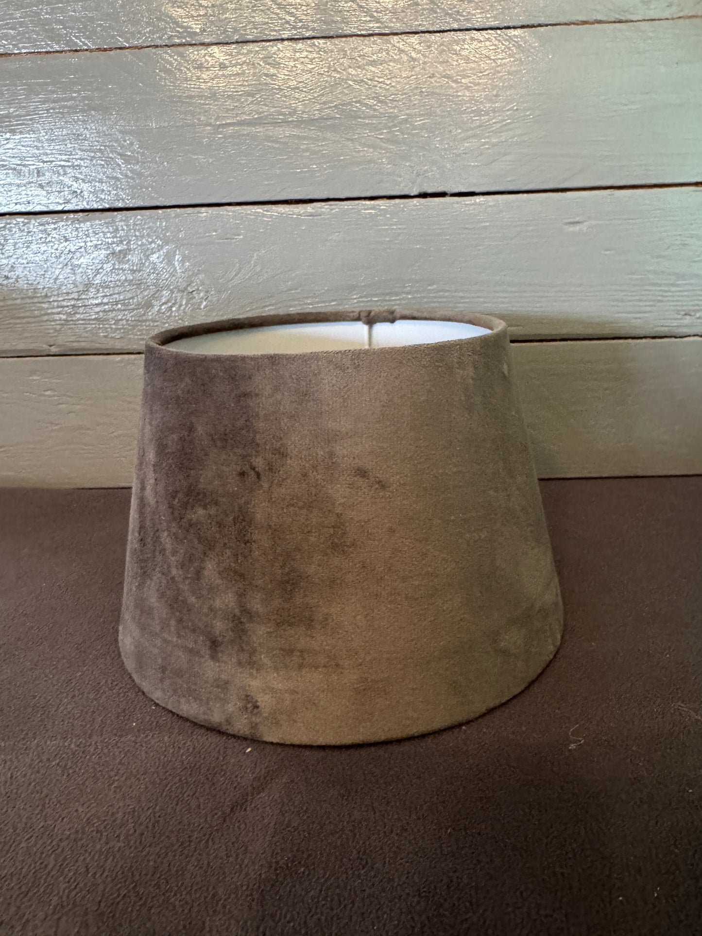 Treibholzlampe „Nordseelicht Eiderstedt“ – Maritime Tischlampe aus Nordseeholz