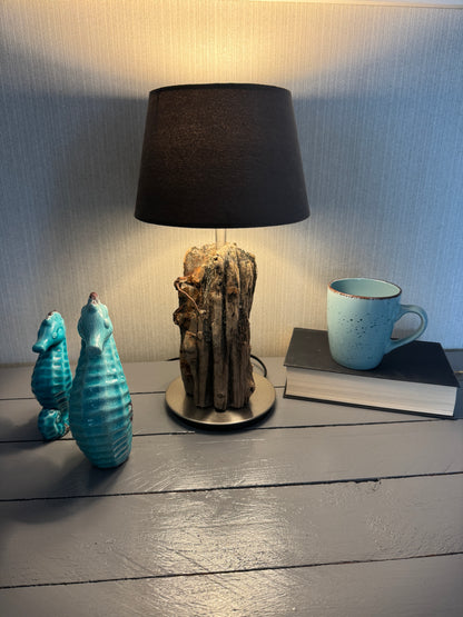 Handgefertigte Lampe aus Nordsee Treibholz