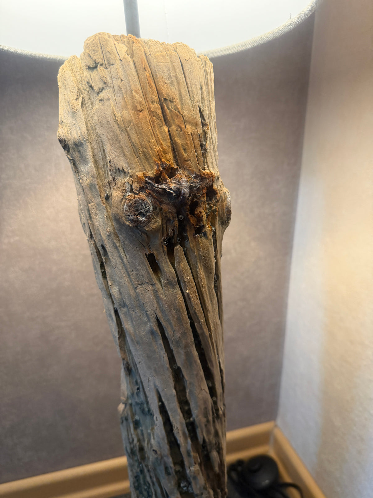 Treibholz-Stehlampe Nordseelicht Deichblick Detailansicht