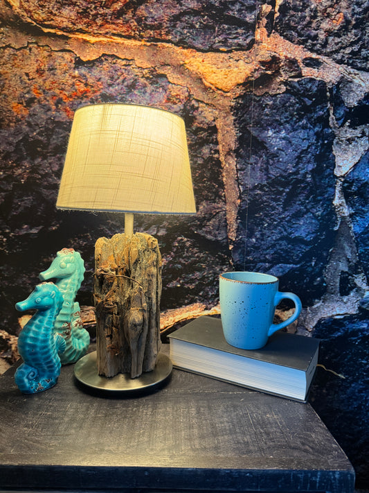 Treibholzlampe aus Friedrichskoog an der Nordsee