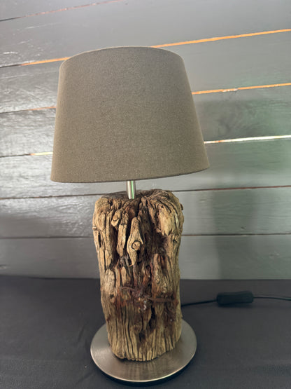 Handgefertigte Lampe rund 20 cm Grau