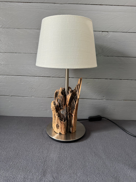 Maritime Treibholzlampe aus Nordseeholz von St. Peter-Ording – Frontansicht