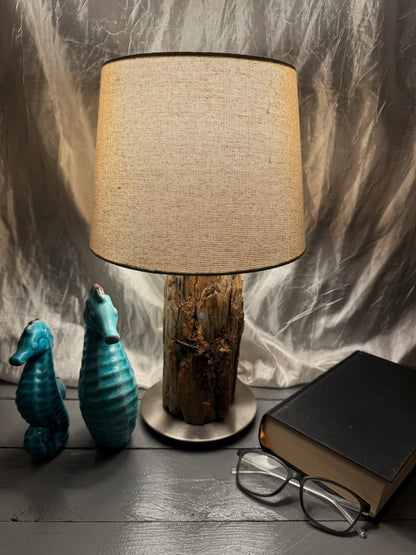 Treibholzlampe Nordseelicht Garding mit rundem Lampenschirm 24 cm Beige und warmem Licht