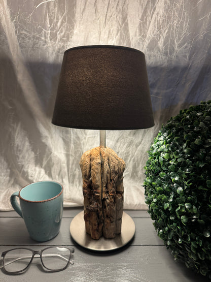 Treibholzlampe Nordseelicht Hallig Hooge mit rundem Lampenschirm 20 cm Grau Samt und warmem Licht

